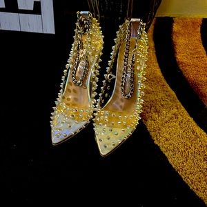 So stylish clear chain buckle high heels 🔥🔥🔥